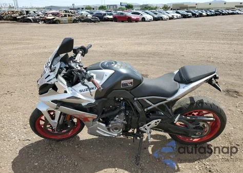 2024 Suzuki Gsx800 F z USA, uszkodzony, nr VIN JS1EM13B2R7103349